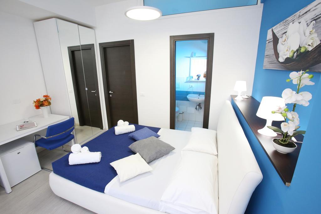 Iris 3* Roma